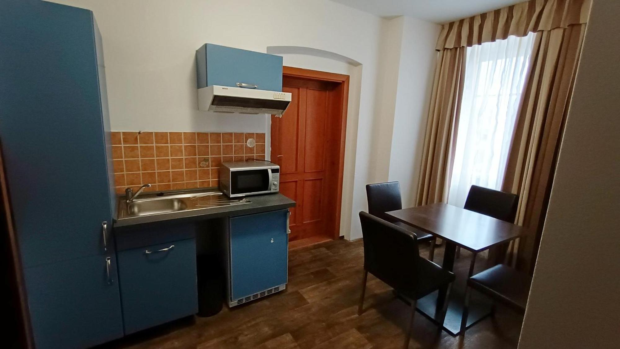 Apartments Gato Karlovy Vary Dalovice Exterior photo